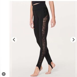 Lululemon Hold On Tight Stirrup Leggings 6